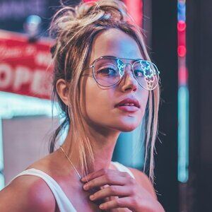 Light Gold woman's sunglasses